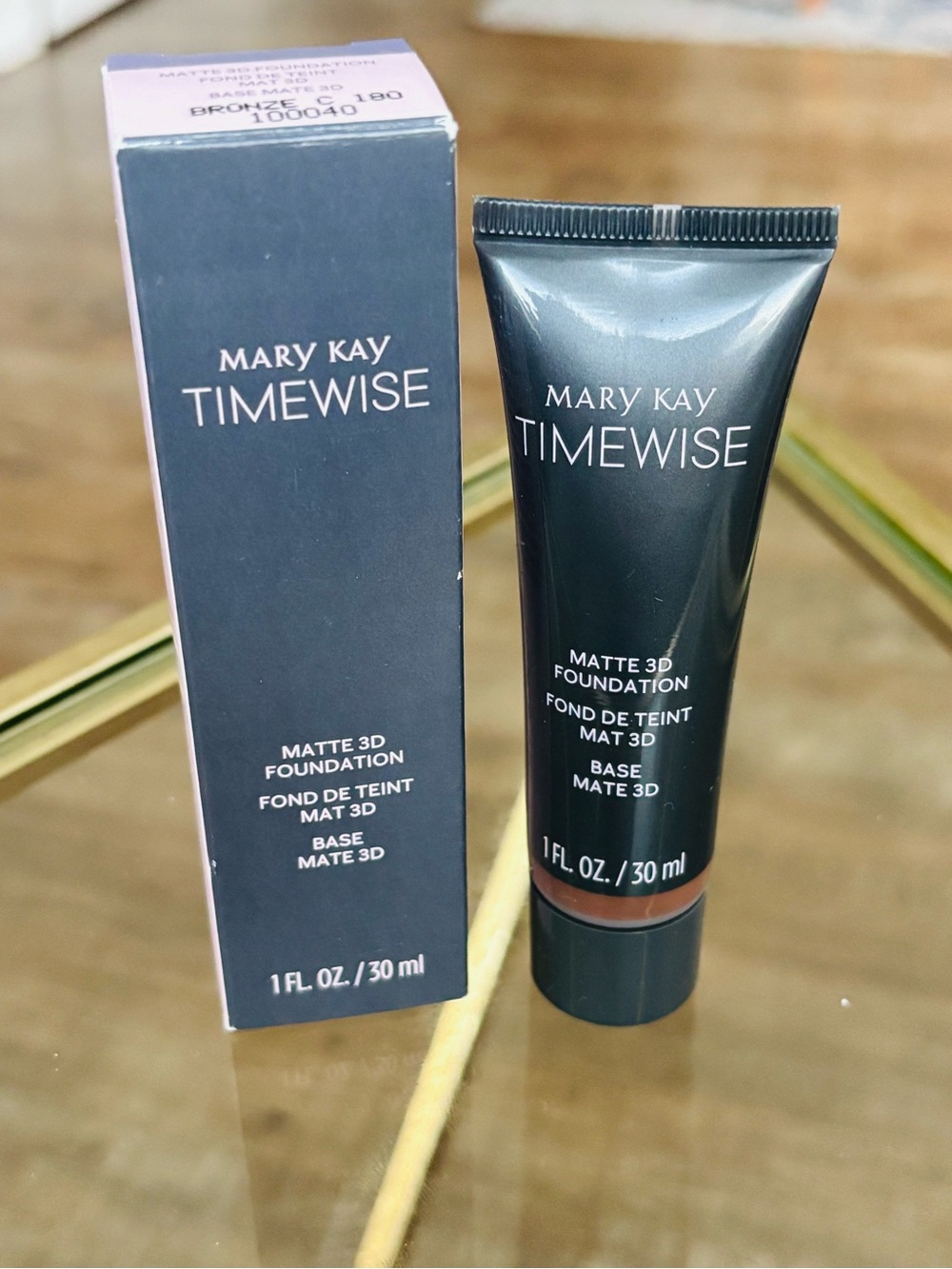 NIB Mary-Kay Timewise Matte 3D Foundation Base Bronze C 1 FLOZ